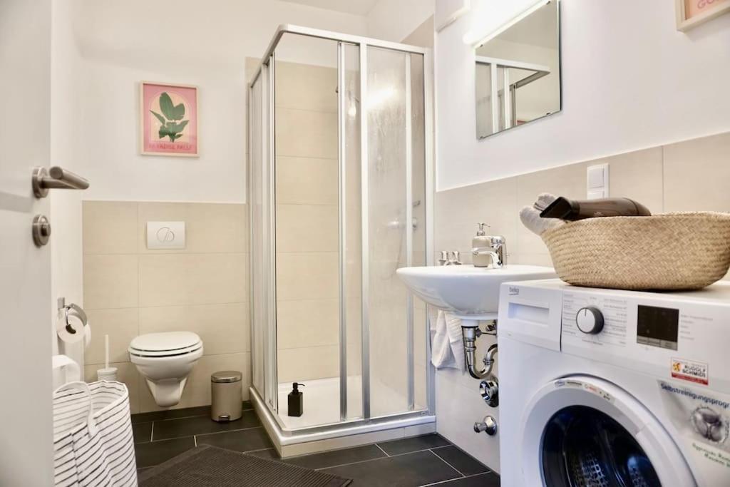 Stylisches Studio Mit Privatem Stellplatz Wenige Minuten Von Der Innenstadt & Mosel Coblence Extérieur photo